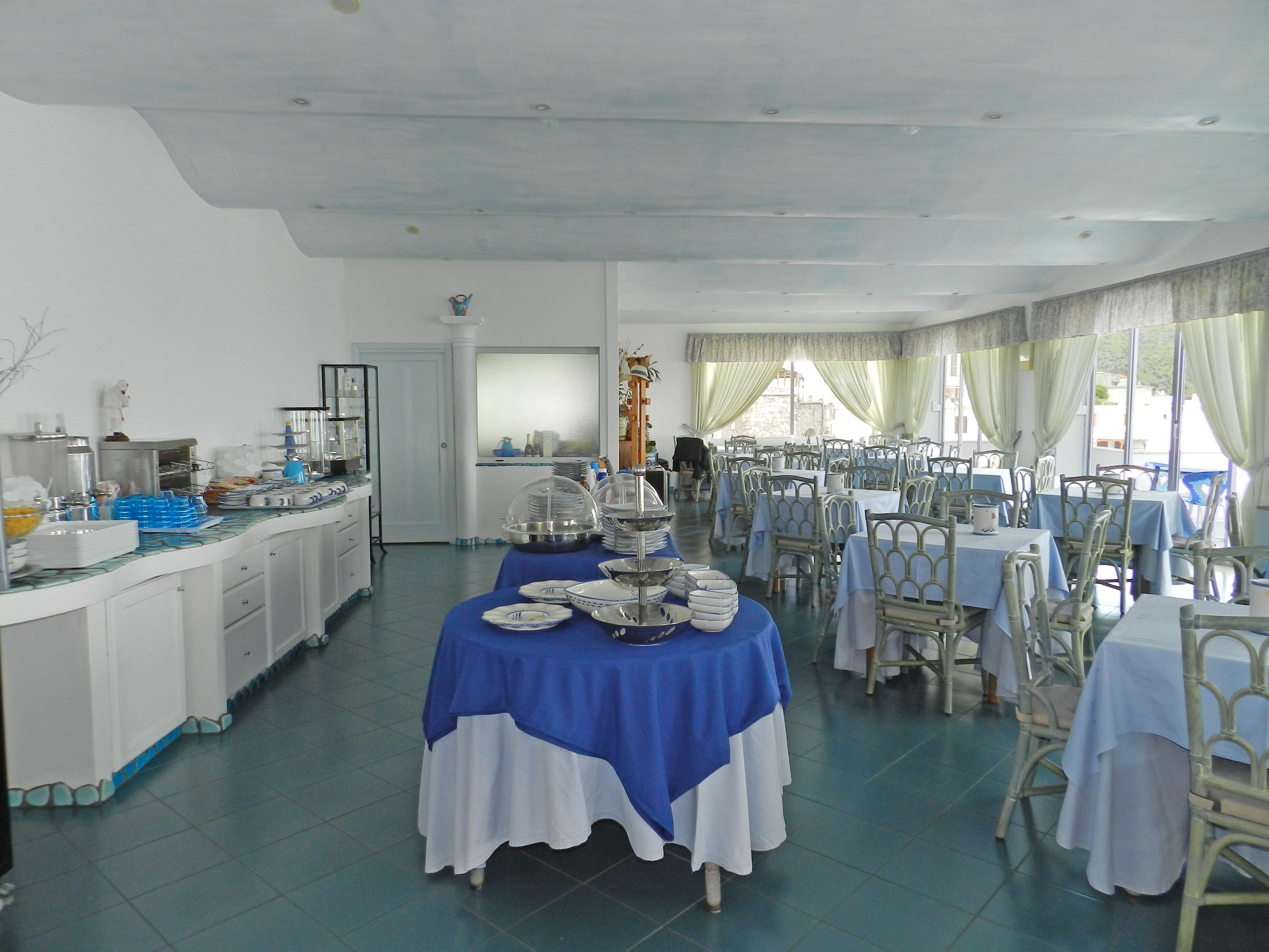 Hotel Holiday Praiano Exterior photo